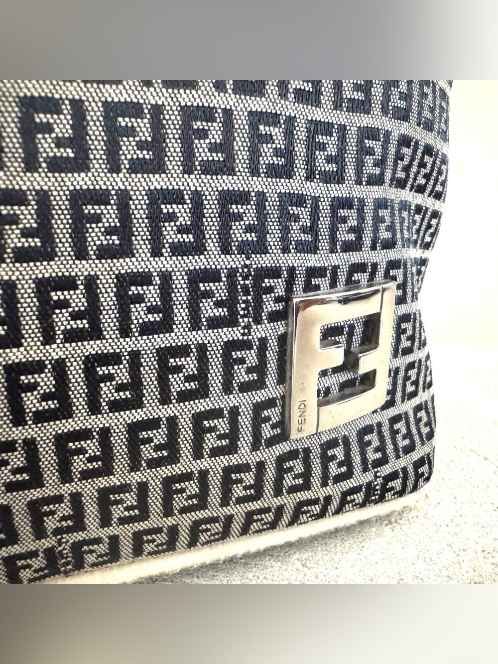 FENDI Zucca FF Navy Monogram Canvas Leather Tote Bag Made In Italy LIKE NEW - Picture 2 of 14